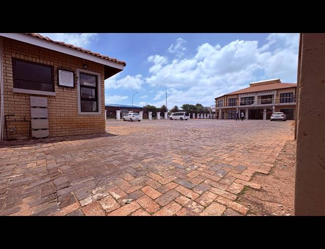 1,600M² BUSINESS CENTRE FOR SALE IN WESTDENE